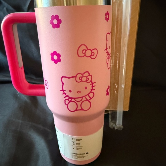 New Stanley 40oz Pink Hello Laser Engraved Kitty Quencher Tumbler - Picture 6 of 8